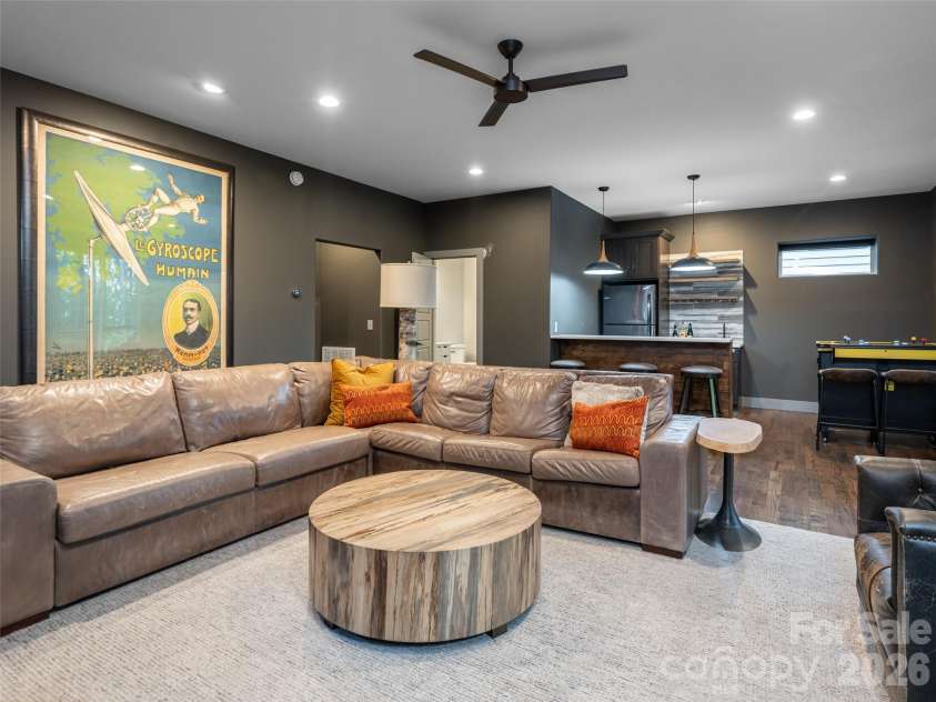 158 Riverview Drive, Asheville, NC 28806.  MLS# CAR4419025, YatesRealty ID 48590. 