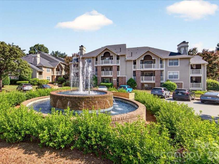 5011 Sharon Road, Charlotte, NC 28210.  MLS# CAR4419195, YatesRealty ID 48591. 