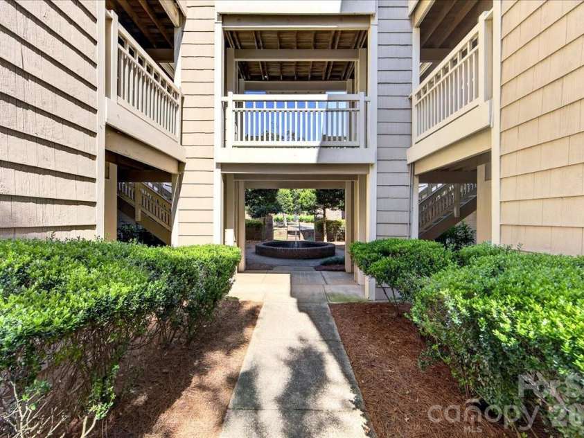 5011 Sharon Road, Charlotte, NC 28210.  MLS# CAR4419195, YatesRealty ID 48591. 