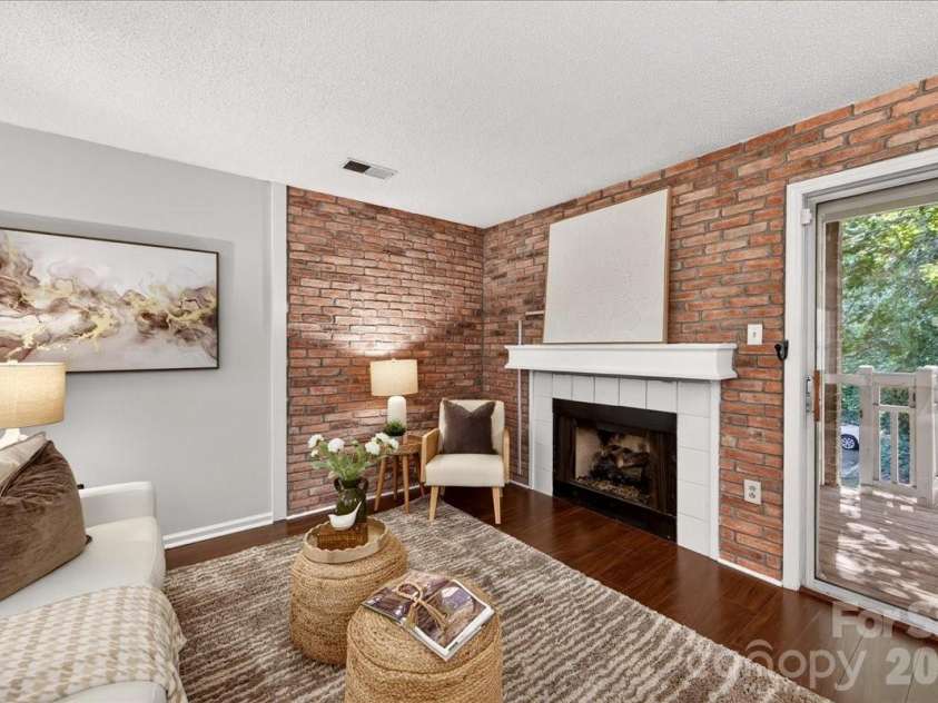 5011 Sharon Road, Charlotte, NC 28210.  MLS# CAR4419195, YatesRealty ID 48591. 