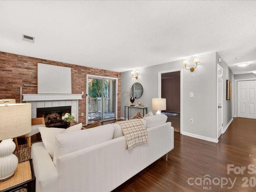 5011 Sharon Road, Charlotte, NC 28210.  MLS# CAR4419195, YatesRealty ID 48591. 