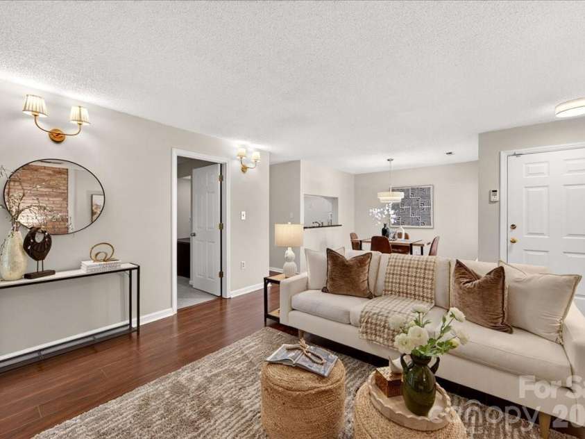 5011 Sharon Road, Charlotte, NC 28210.  MLS# CAR4419195, YatesRealty ID 48591. 