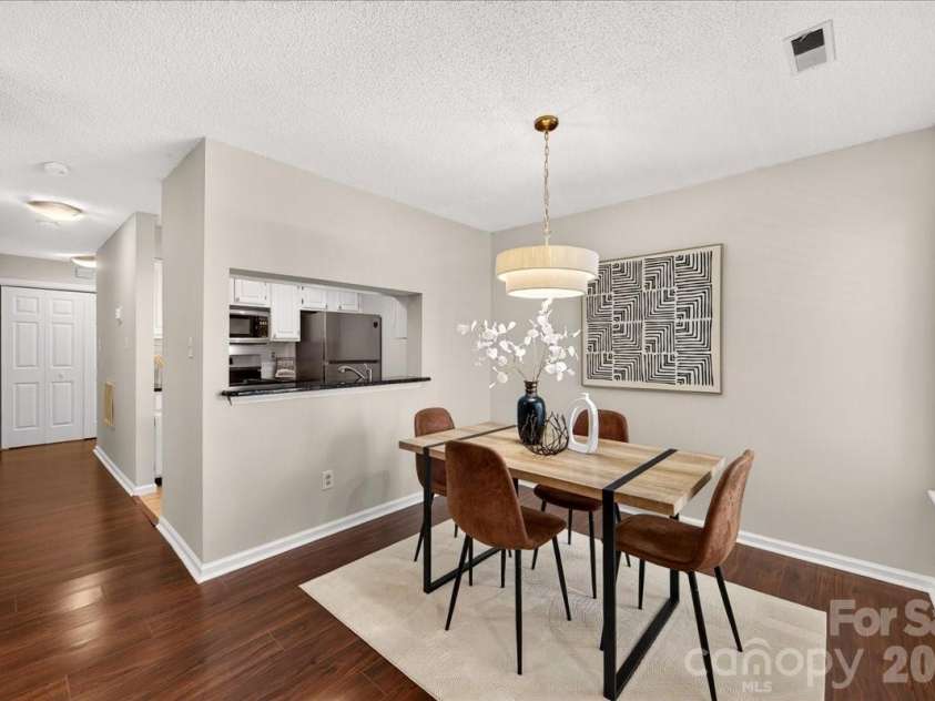 5011 Sharon Road, Charlotte, NC 28210.  MLS# CAR4419195, YatesRealty ID 48591. 