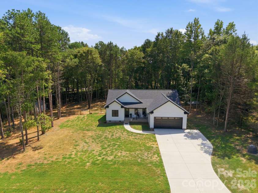 275 Jacobs Drive, Salisbury, NC 28144.  MLS# CAR4421246, YatesRealty ID 48596. 