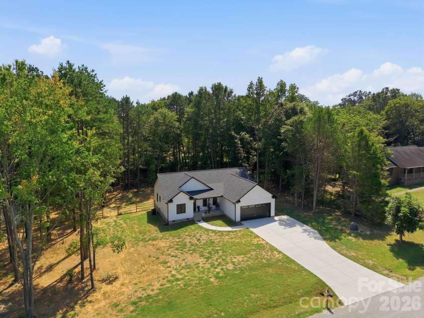 275 Jacobs Drive, Salisbury, NC 28144.  MLS# CAR4421246, YatesRealty ID 48596. 