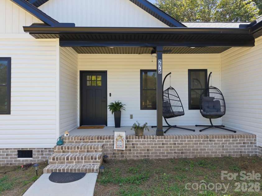 275 Jacobs Drive, Salisbury, NC 28144.  MLS# CAR4421246, YatesRealty ID 48596. 