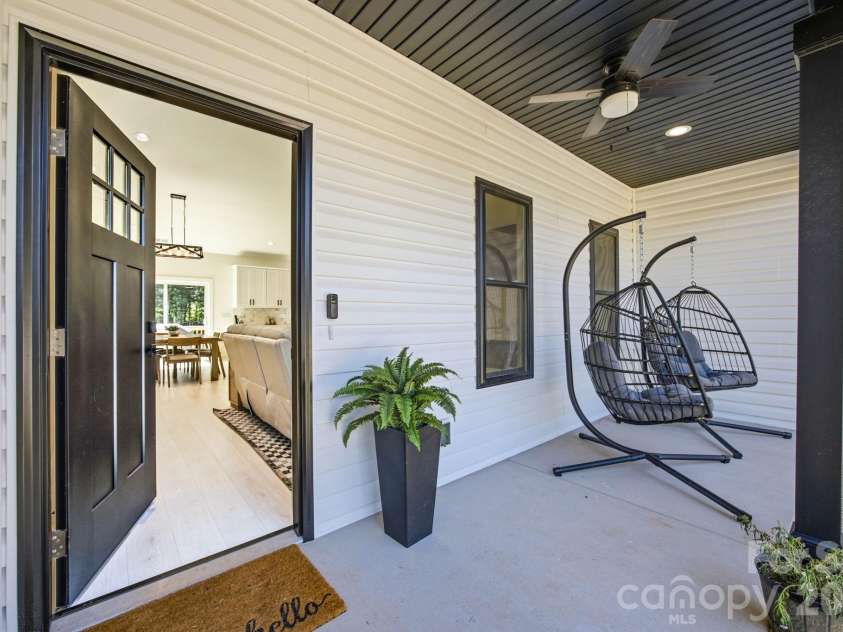 275 Jacobs Drive, Salisbury, NC 28144.  MLS# CAR4421246, YatesRealty ID 48596. 
