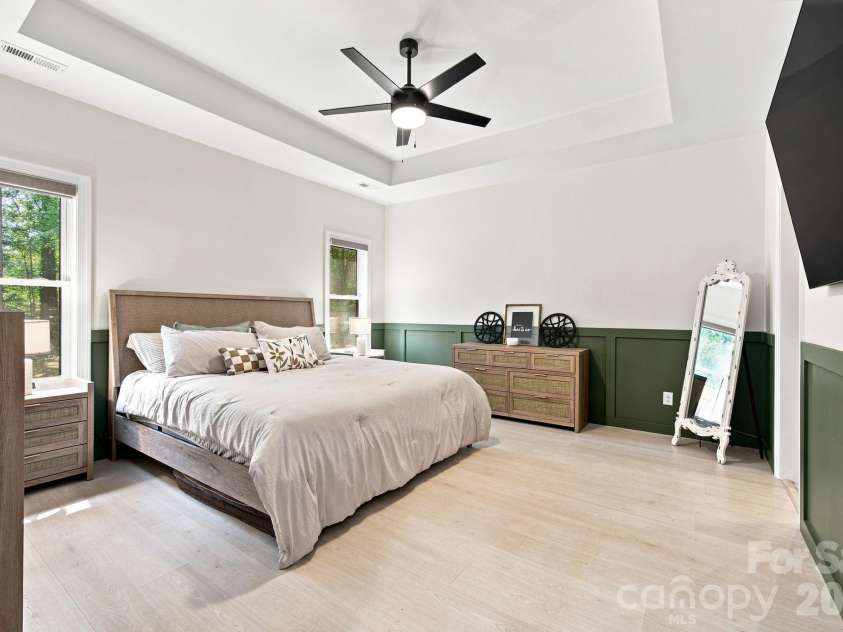 275 Jacobs Drive, Salisbury, NC 28144.  MLS# CAR4421246, YatesRealty ID 48596. 
