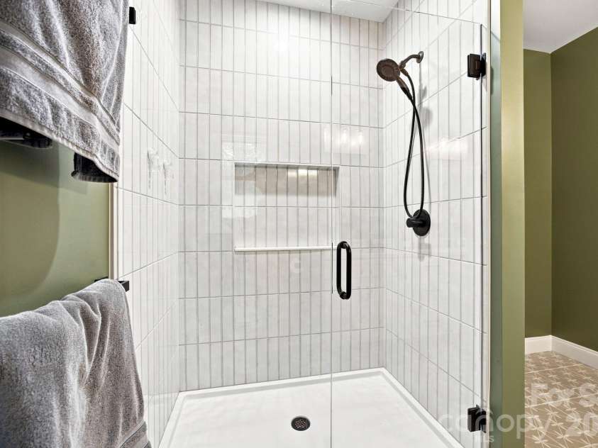 275 Jacobs Drive, Salisbury, NC 28144.  MLS# CAR4421246, YatesRealty ID 48596. 