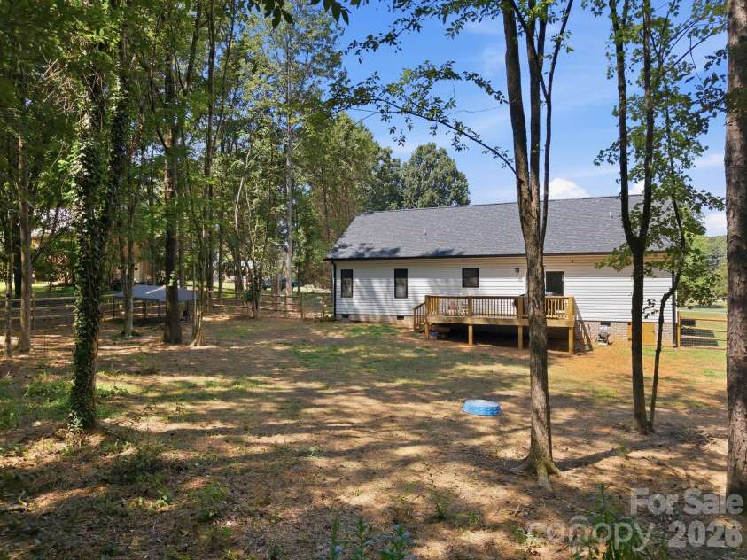 275 Jacobs Drive, Salisbury, NC 28144.  MLS# CAR4421246, YatesRealty ID 48596. 