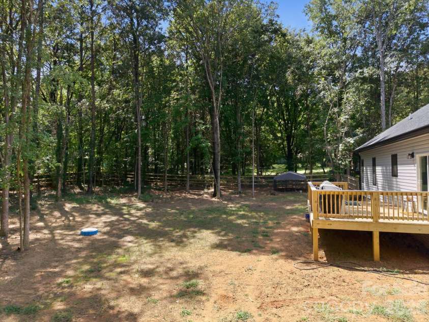 275 Jacobs Drive, Salisbury, NC 28144.  MLS# CAR4421246, YatesRealty ID 48596. 