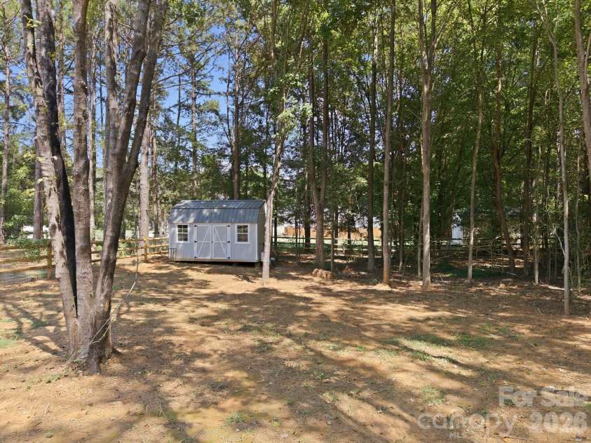 275 Jacobs Drive, Salisbury, NC 28144.  MLS# CAR4421246, YatesRealty ID 48596. 