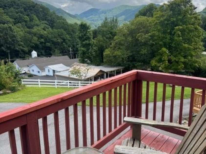 56 Chateau Lane, Maggie Valley, NC 28751.  MLS# CAR4414194, YatesRealty ID 48598. 