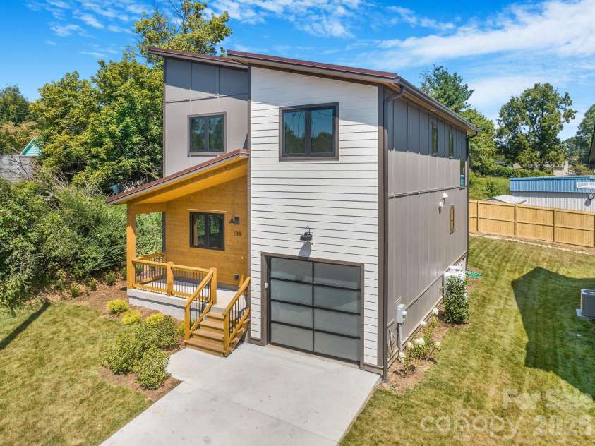 138 Shiloh Road, Asheville, NC 28803.  MLS# CAR4420583, YatesRealty ID 48599. 