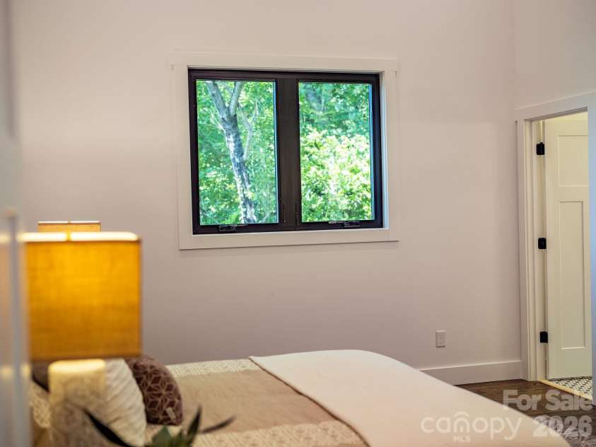 138 Shiloh Road, Asheville, NC 28803.  MLS# CAR4420583, YatesRealty ID 48599. Warm and Inviting