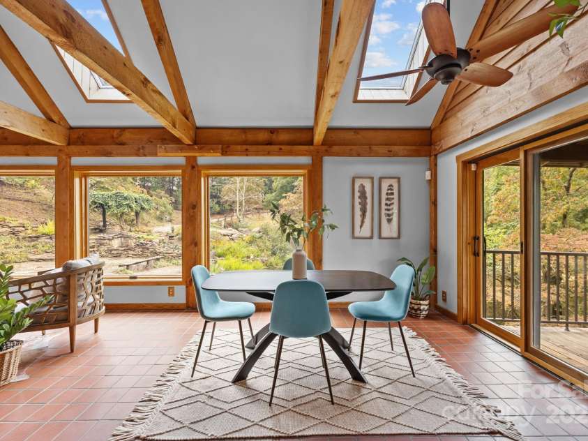 71 Kuykendall Branch, Asheville, NC 28804.  MLS# CAR4293308, YatesRealty ID 4860. 