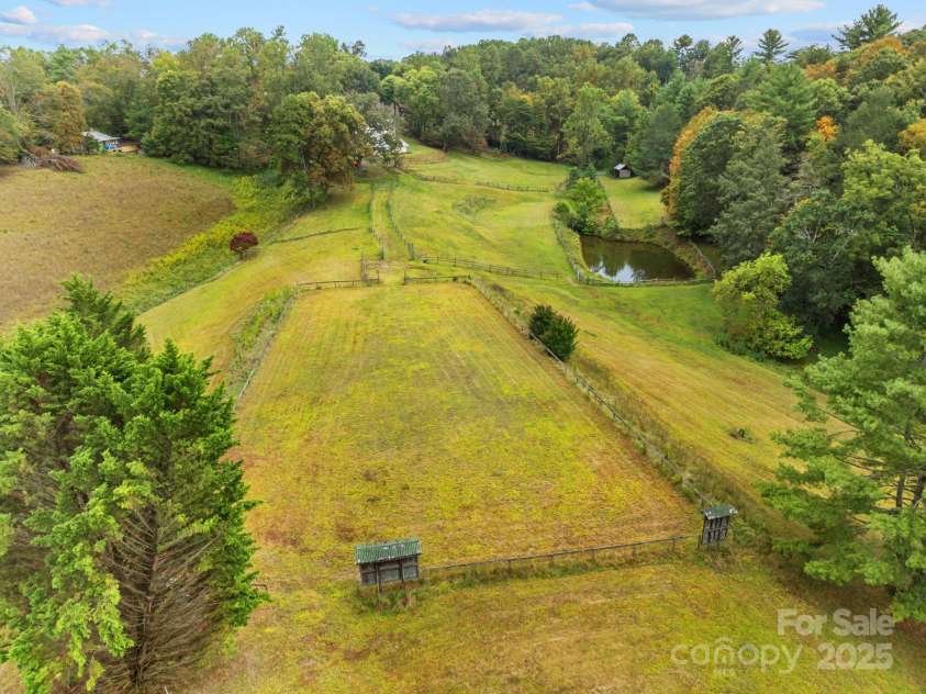 71 Kuykendall Branch, Asheville, NC 28804.  MLS# CAR4293308, YatesRealty ID 4860. 