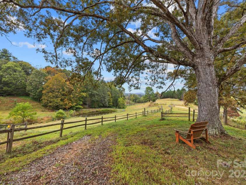 71 Kuykendall Branch, Asheville, NC 28804.  MLS# CAR4293308, YatesRealty ID 4860. 