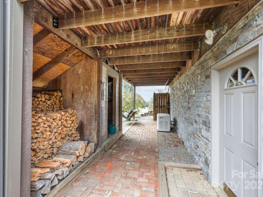 71 Kuykendall Branch, Asheville, NC 28804.  MLS# CAR4293308, YatesRealty ID 4860. Basement entrance