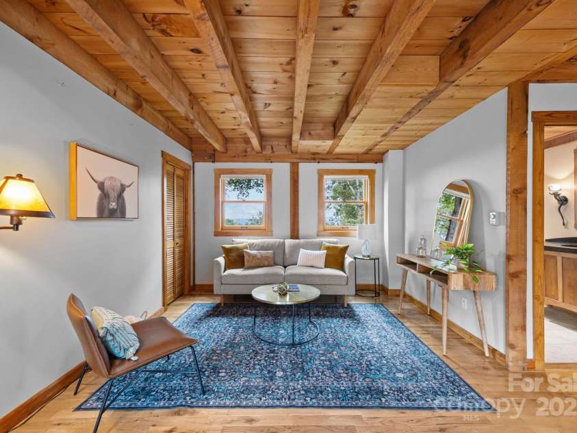 71 Kuykendall Branch, Asheville, NC 28804.  MLS# CAR4293308, YatesRealty ID 4860. Living room