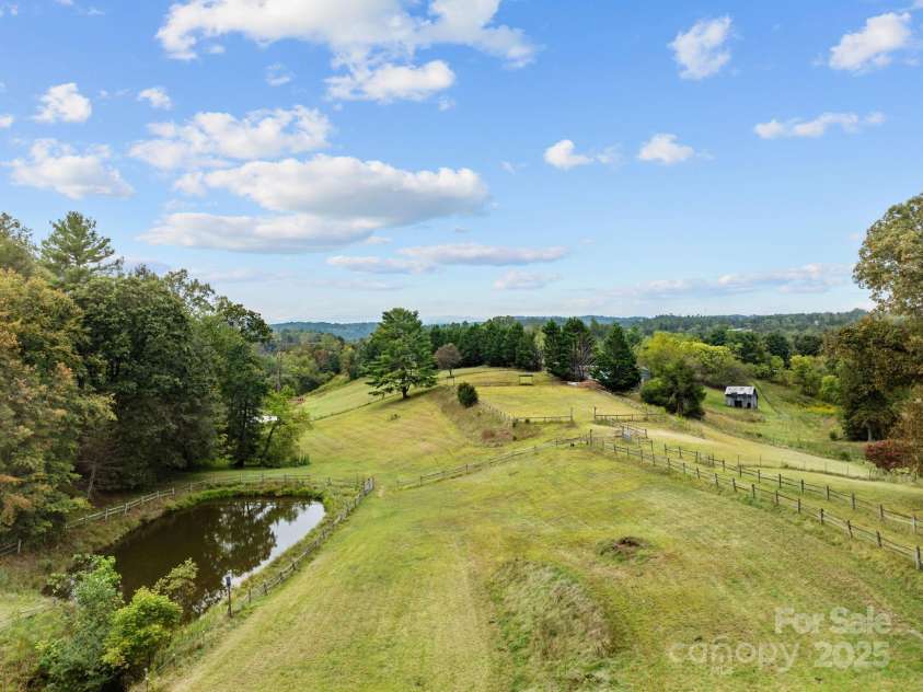 71 Kuykendall Branch, Asheville, NC 28804.  MLS# CAR4293308, YatesRealty ID 4860. Year round mountain views