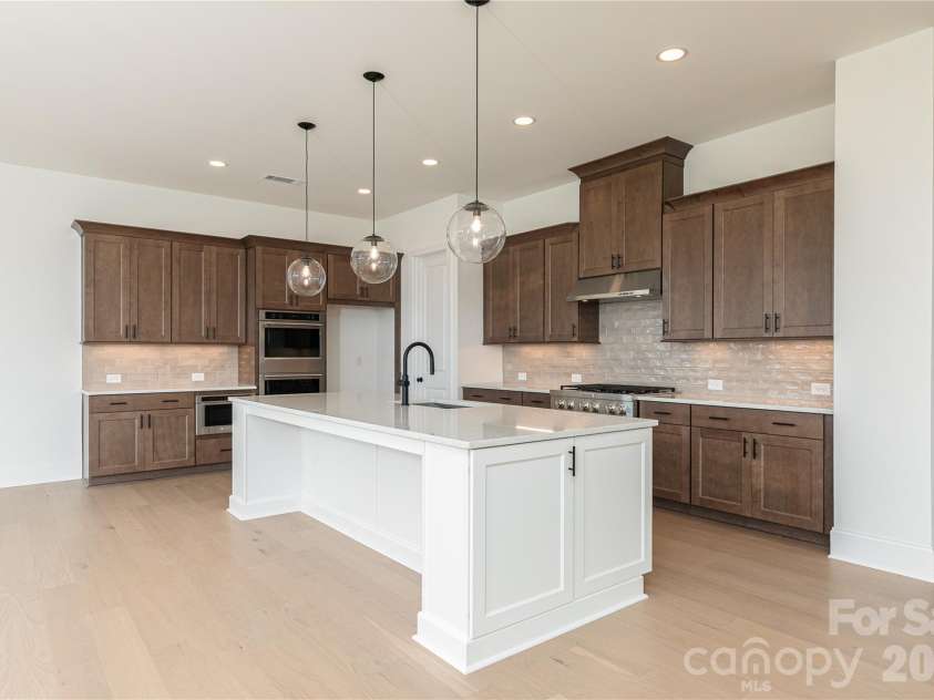 4110 Pinekirk Drive, Charlotte, NC 28269.  MLS# CAR4421354, YatesRealty ID 48600. Cabinet Color that will be in the kitchen