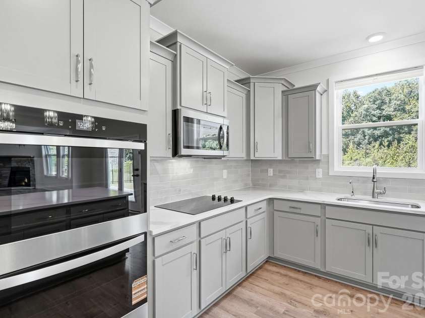 1060 Merganser Way, Indian Trail, NC 28079.  MLS# CAR4417669, YatesRealty ID 48601. Dining Room