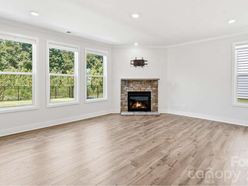 1060 Merganser Way, Indian Trail, NC 28079.  MLS# CAR4417669, YatesRealty ID 48601. Large Breakfast Area