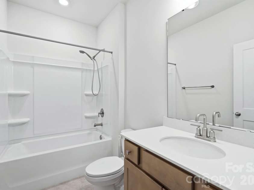 1060 Merganser Way, Indian Trail, NC 28079.  MLS# CAR4417669, YatesRealty ID 48601. Main Floor Full Bathroom