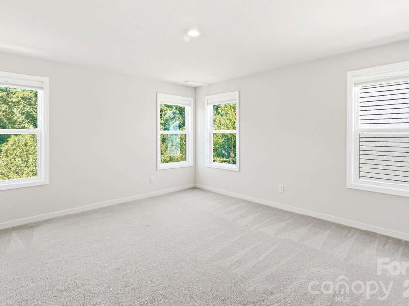 1060 Merganser Way, Indian Trail, NC 28079.  MLS# CAR4417669, YatesRealty ID 48601. Stunning Primary Bathroom