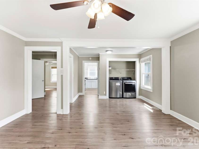 816 Weldon Street, Gastonia, NC 28052.  MLS# CAR4420977, YatesRealty ID 48602. 