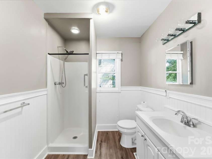 816 Weldon Street, Gastonia, NC 28052.  MLS# CAR4420977, YatesRealty ID 48602. 