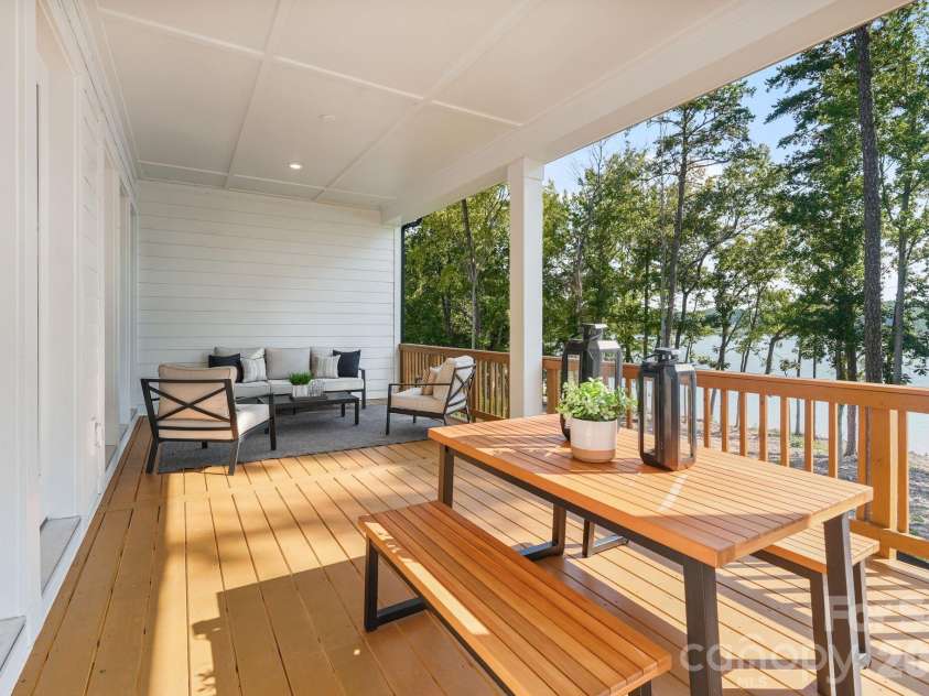 4531 Splash Trail, Sherrills Ford, NC 28673.  MLS# CAR4418307, YatesRealty ID 48603. 