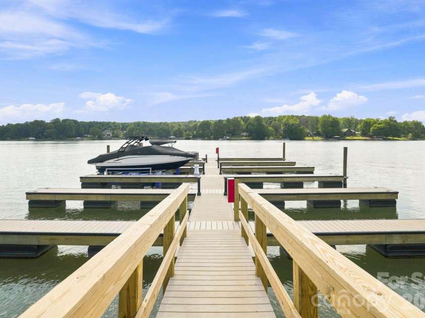 4531 Splash Trail, Sherrills Ford, NC 28673.  MLS# CAR4418307, YatesRealty ID 48603. Dock to your deeded boat slip