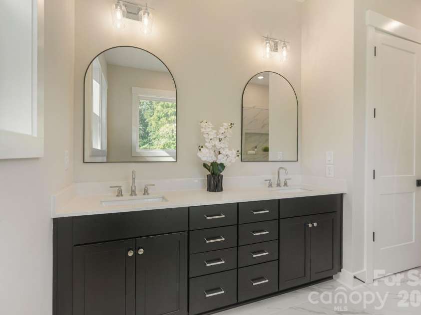 4531 Splash Trail, Sherrills Ford, NC 28673.  MLS# CAR4418307, YatesRealty ID 48603. Dual raised vanity