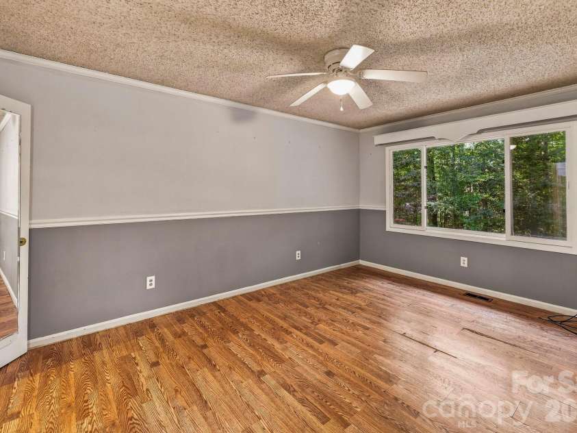 51 Rising Meadow Lane, Mills River, NC 28759.  MLS# CAR4417388, YatesRealty ID 48604. 