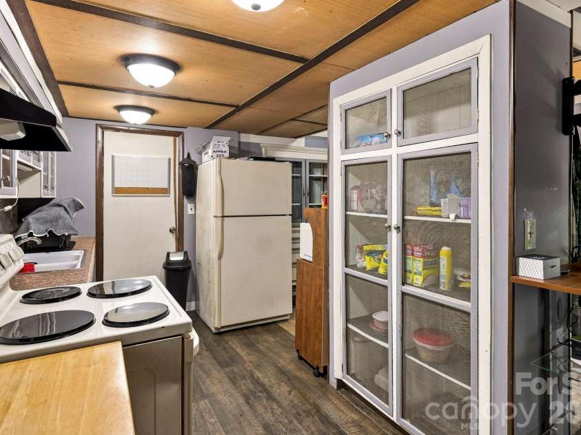 51 Rising Meadow Lane, Mills River, NC 28759.  MLS# CAR4417388, YatesRealty ID 48604. 