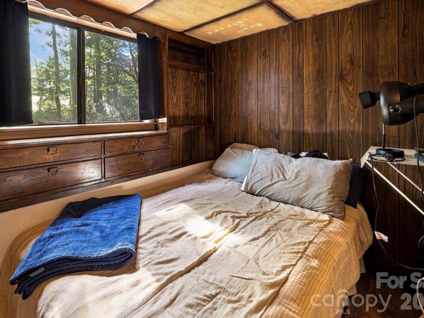 51 Rising Meadow Lane, Mills River, NC 28759.  MLS# CAR4417388, YatesRealty ID 48604. 