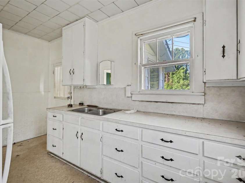3445 Long Ferry Road, Salisbury, NC 28146.  MLS# CAR4418934, YatesRealty ID 48606. 