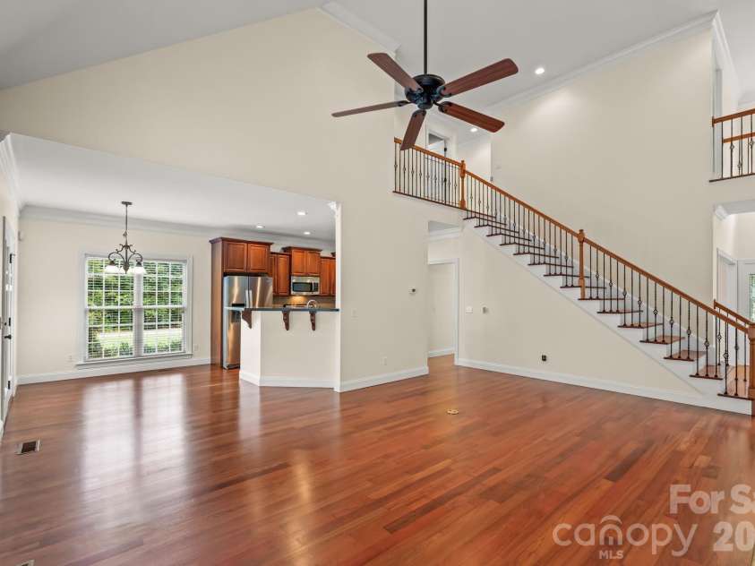 3321 Lower Lake Road, Thomasville, NC 27360.  MLS# CAR4421402, YatesRealty ID 48607. 