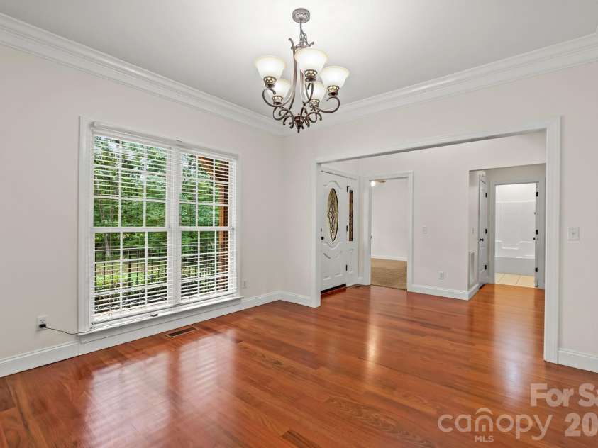 3321 Lower Lake Road, Thomasville, NC 27360.  MLS# CAR4421402, YatesRealty ID 48607. 
