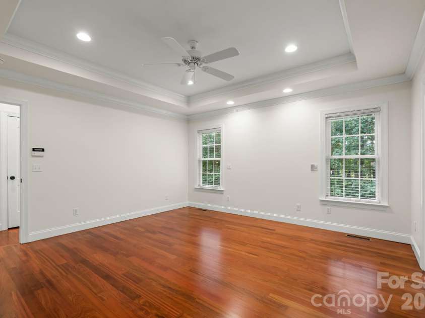 3321 Lower Lake Road, Thomasville, NC 27360.  MLS# CAR4421402, YatesRealty ID 48607. 
