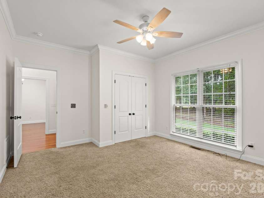 3321 Lower Lake Road, Thomasville, NC 27360.  MLS# CAR4421402, YatesRealty ID 48607. 