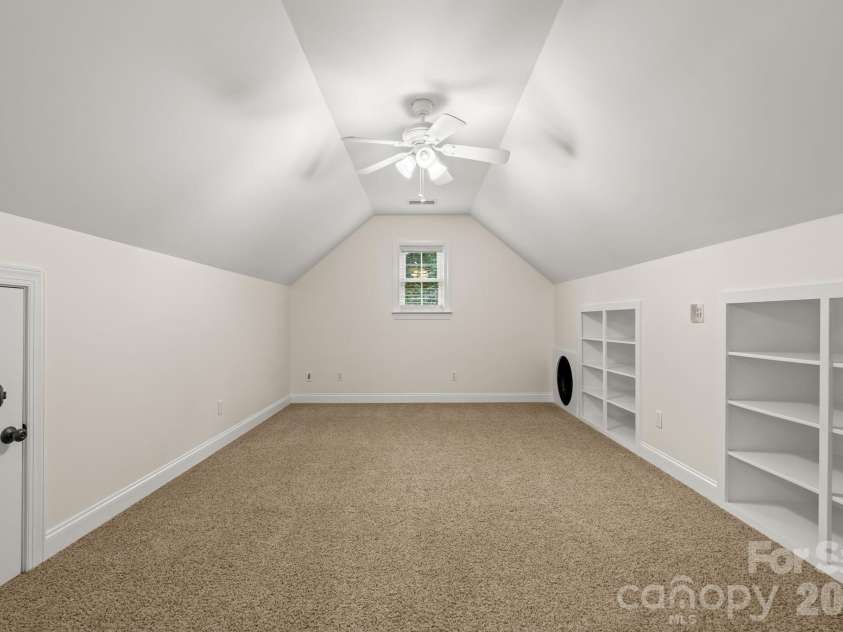 3321 Lower Lake Road, Thomasville, NC 27360.  MLS# CAR4421402, YatesRealty ID 48607. 