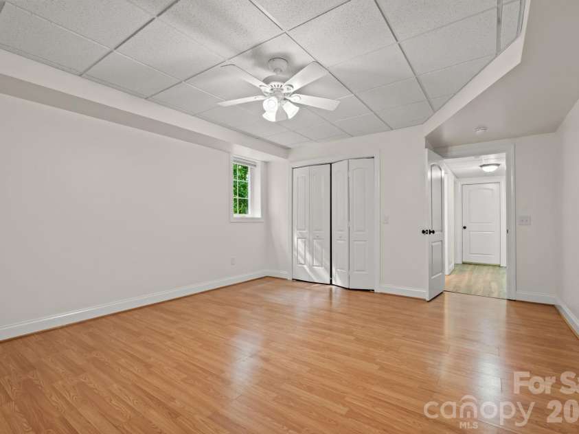 3321 Lower Lake Road, Thomasville, NC 27360.  MLS# CAR4421402, YatesRealty ID 48607. 