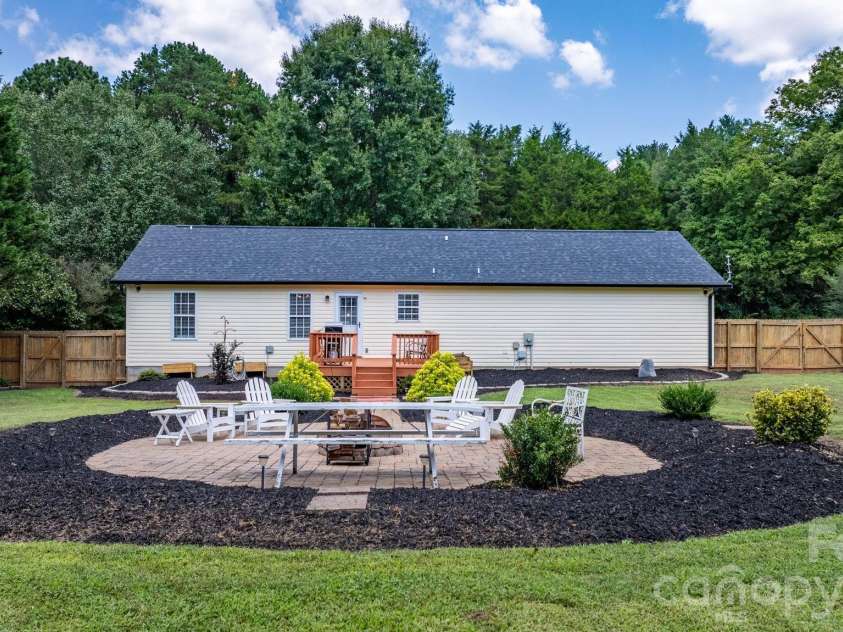 123 Idlebrook Road, Statesville, NC 28677.  MLS# CAR4420365, YatesRealty ID 48608. Backyard