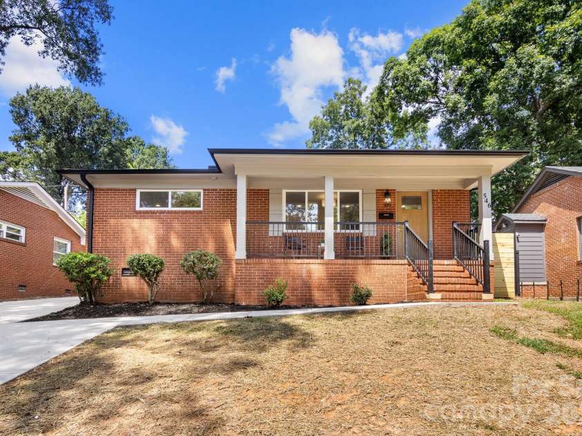546 Kingston Avenue, Charlotte, NC 28203.  MLS# CAR4418497, YatesRealty ID 48609. 