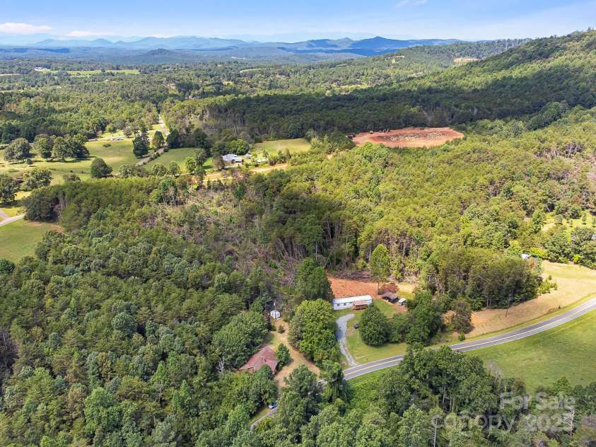 211 Luckadoo Road, Bostic, NC 28018.  MLS# CAR4318680, YatesRealty ID 4861. 