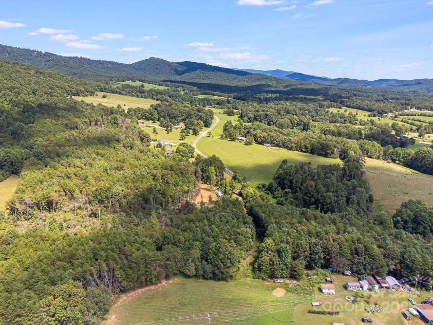 211 Luckadoo Road, Bostic, NC 28018.  MLS# CAR4318680, YatesRealty ID 4861. 