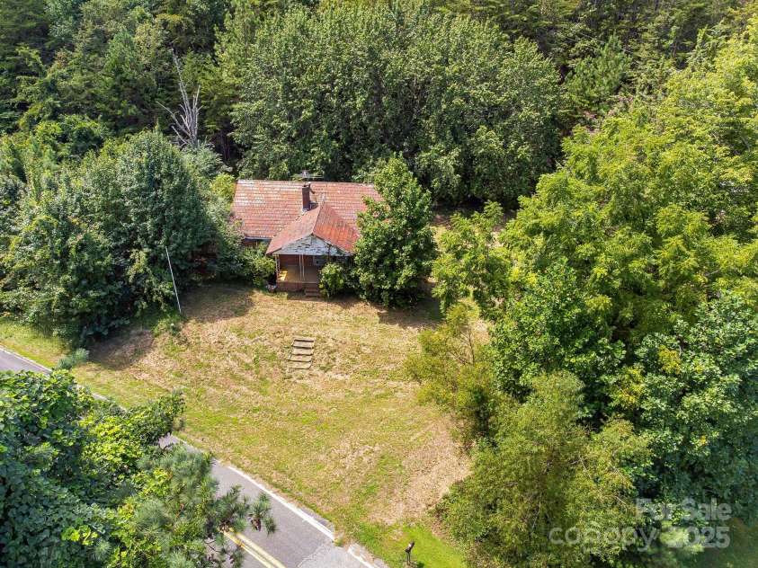 211 Luckadoo Road, Bostic, NC 28018.  MLS# CAR4318680, YatesRealty ID 4861. 